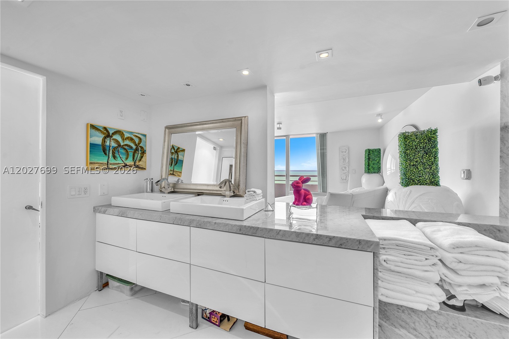 400 S Pointe Dr #2310, Miami Beach FL 33139