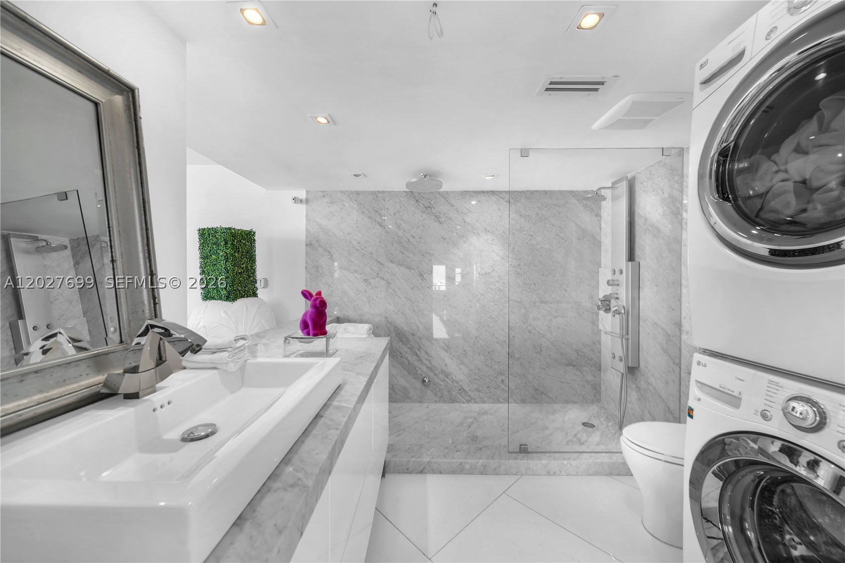 400 S Pointe Dr #2310, Miami Beach FL 33139