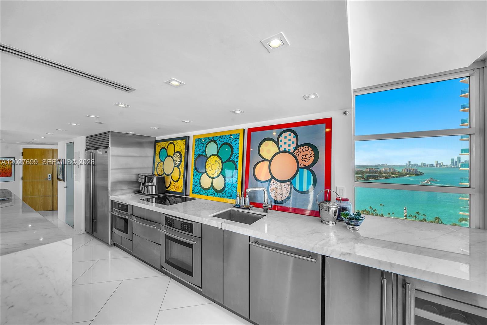 400 S Pointe Dr #2310, Miami Beach FL 33139
