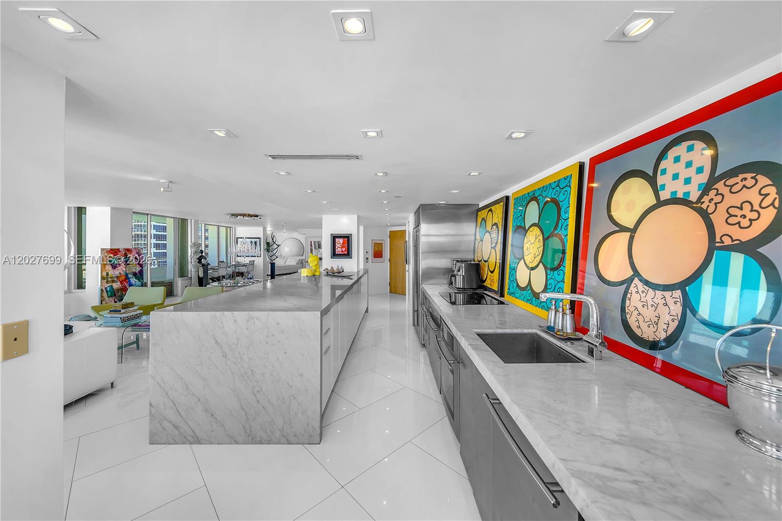 400 S Pointe Dr #2310, Miami Beach FL 33139