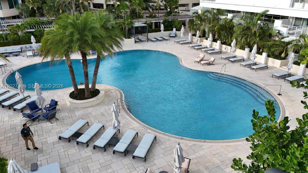 400 S Pointe Dr #2310, Miami Beach FL 33139