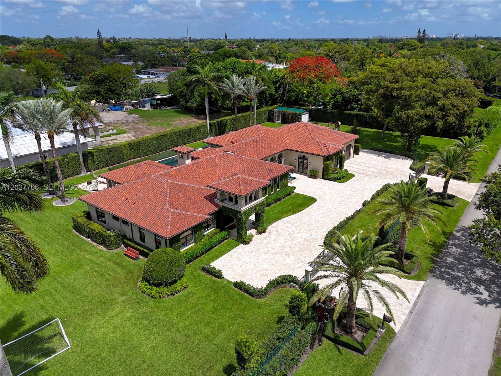 6500 SW 99th Ave, Miami FL 33173
