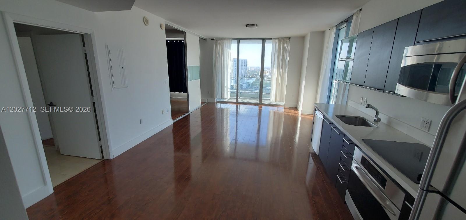 90 SW 3rd St #2705, Miami FL 33130