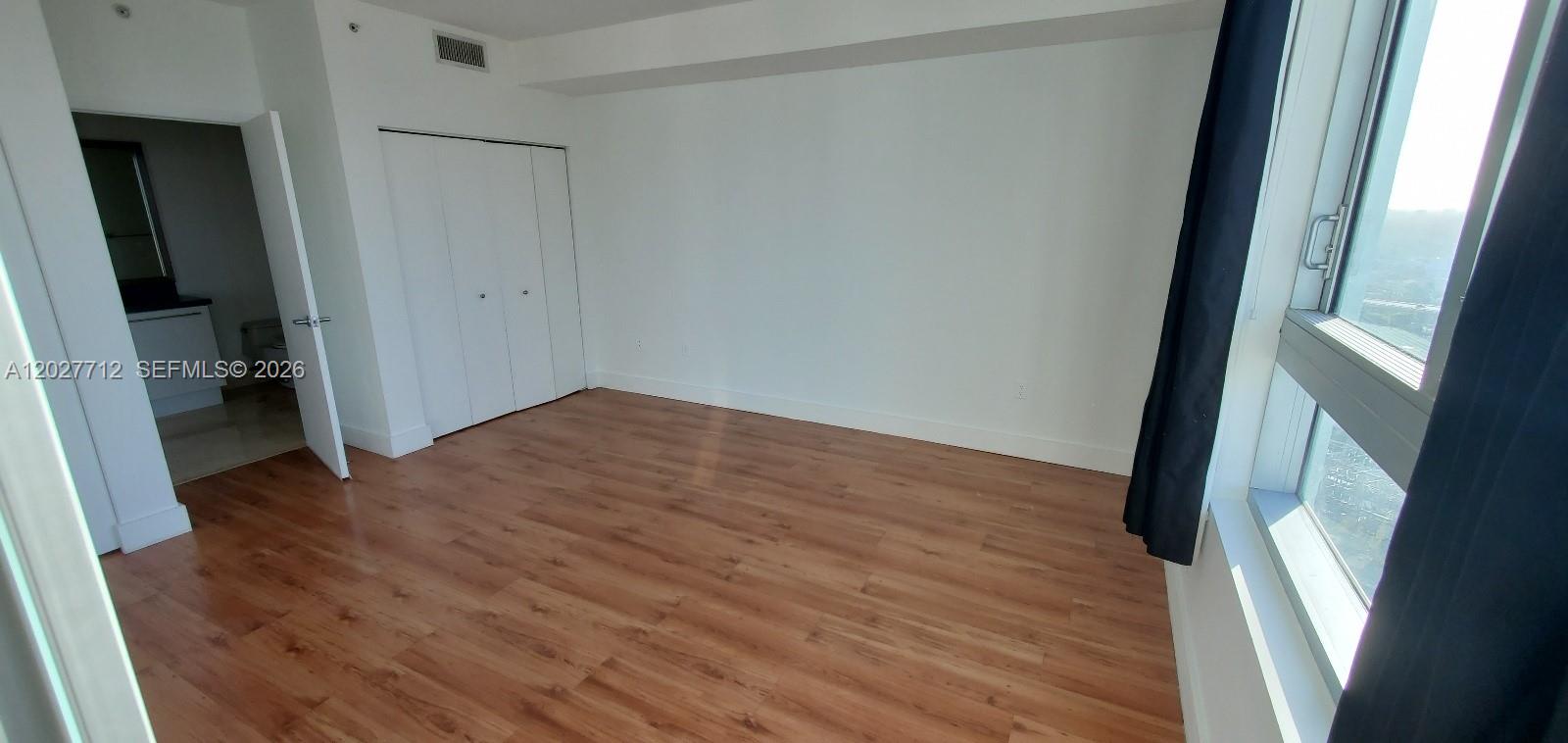 90 SW 3rd St #2705, Miami FL 33130