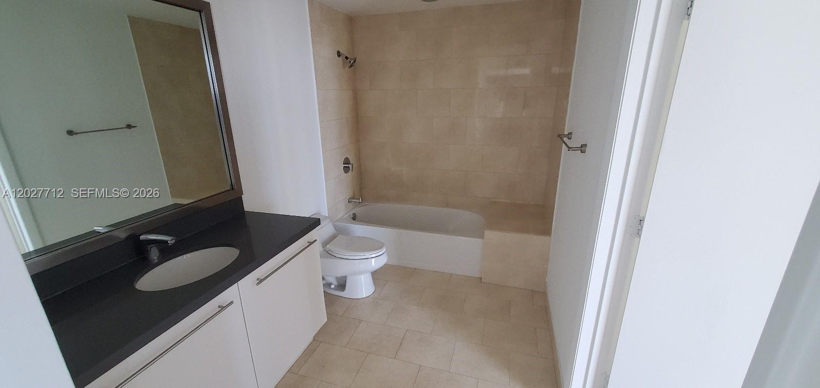 90 SW 3rd St #2705, Miami FL 33130
