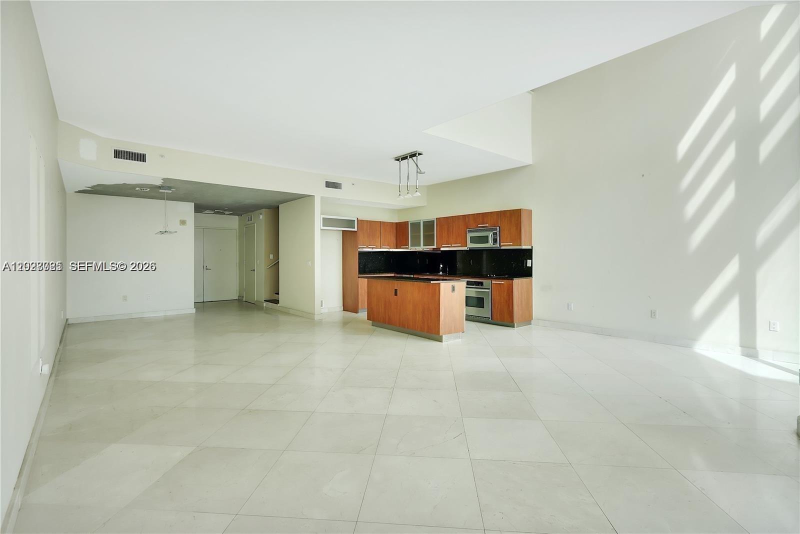 3131 NE 188th St #1-1205, Aventura FL 33180