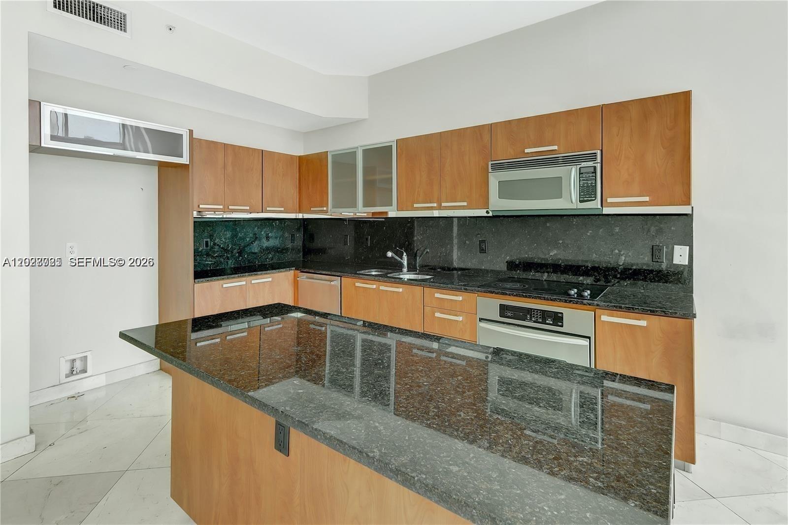3131 NE 188th St #1-1205, Aventura FL 33180