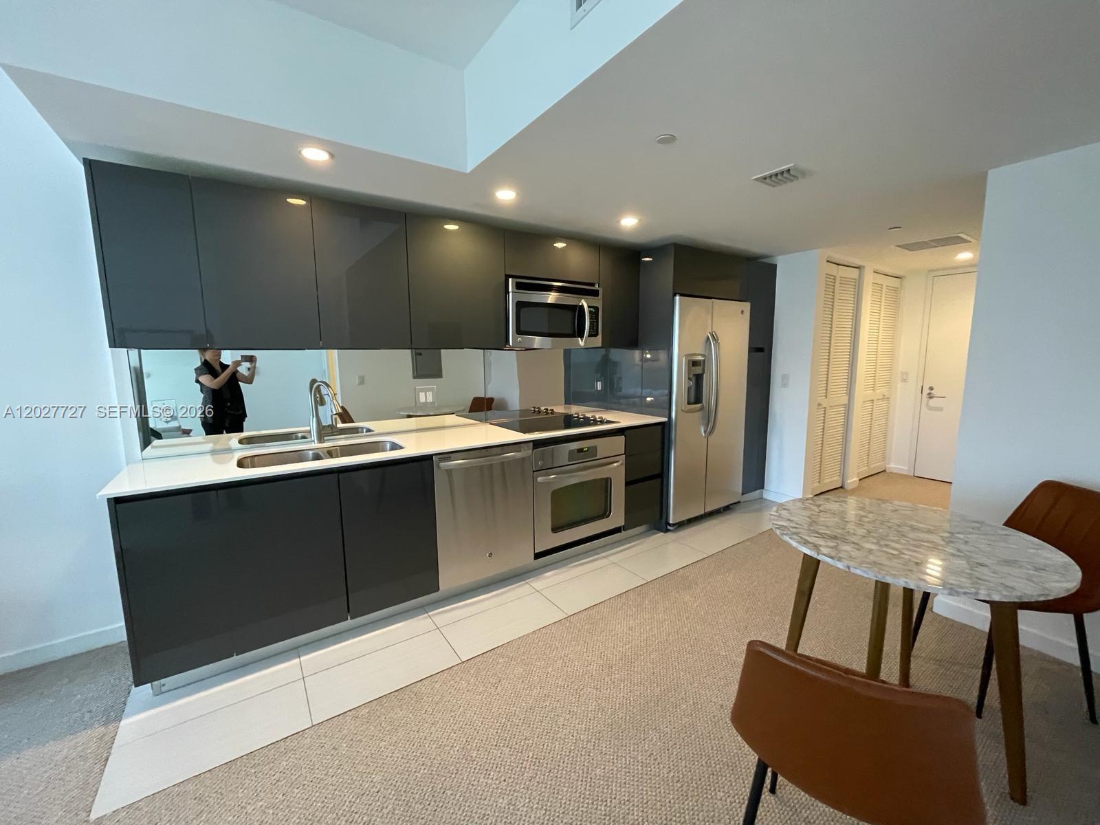 31 SE 6th St #505, Miami FL 33131