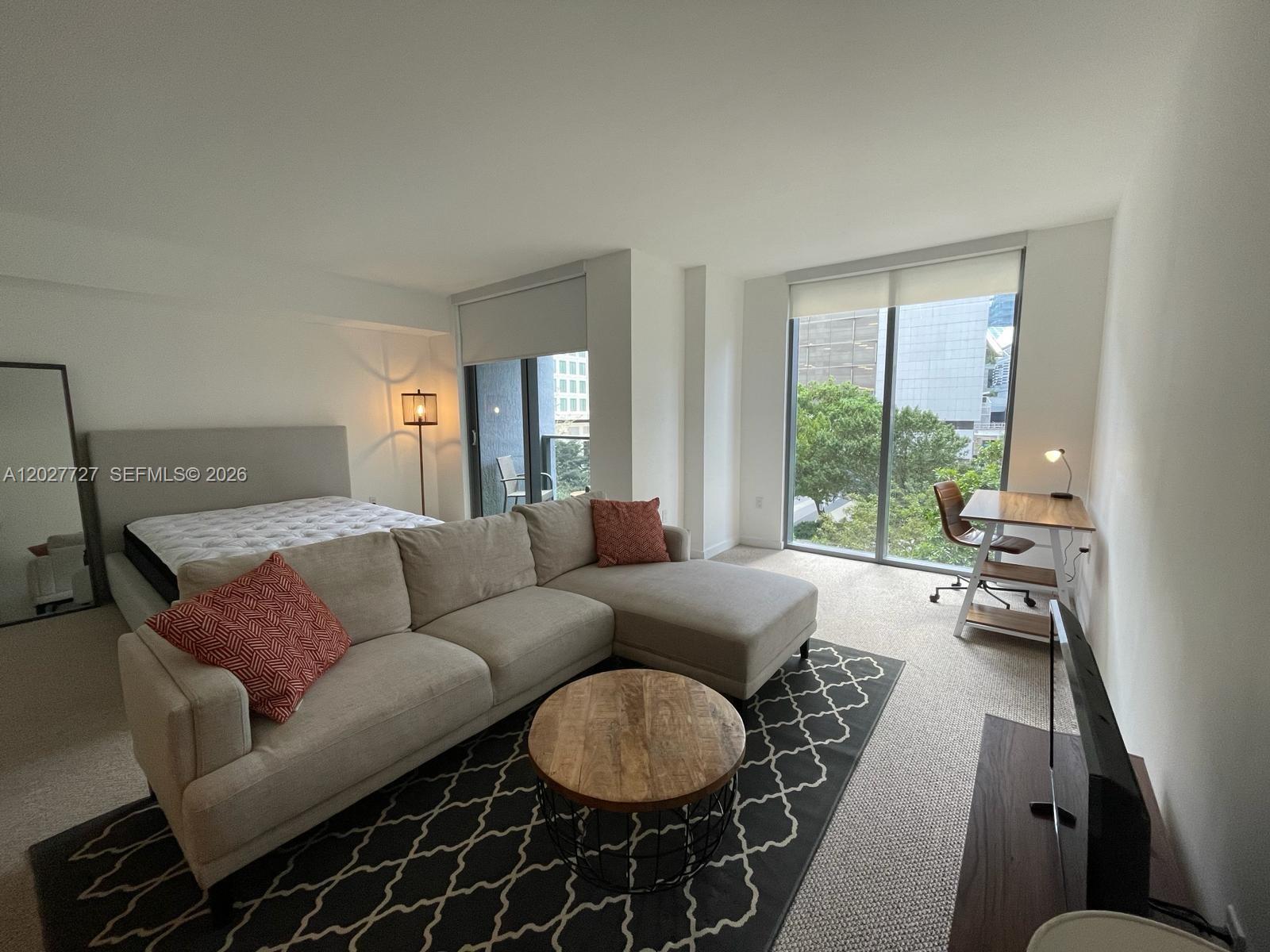 31 SE 6th St #505, Miami FL 33131