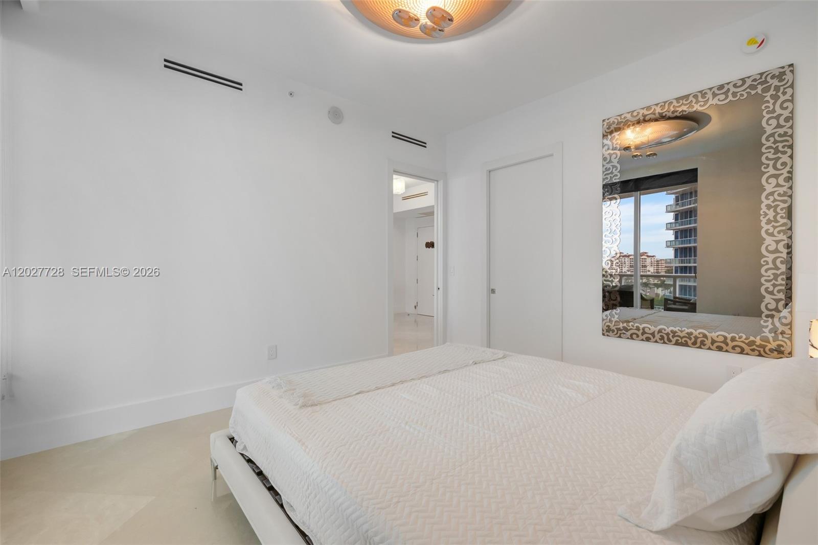 50 S Pointe Dr #903, Miami Beach FL 33139