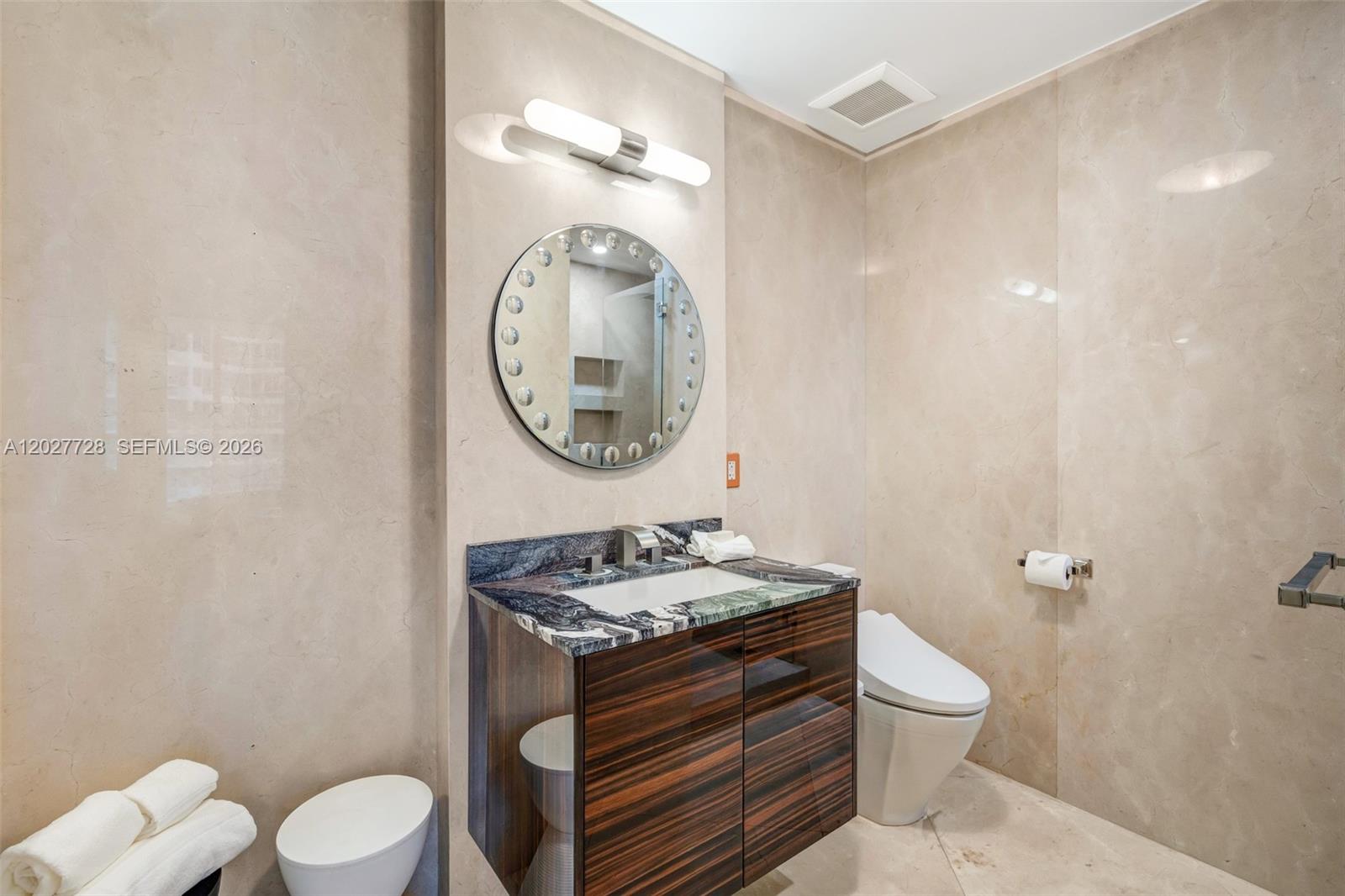 50 S Pointe Dr #903, Miami Beach FL 33139