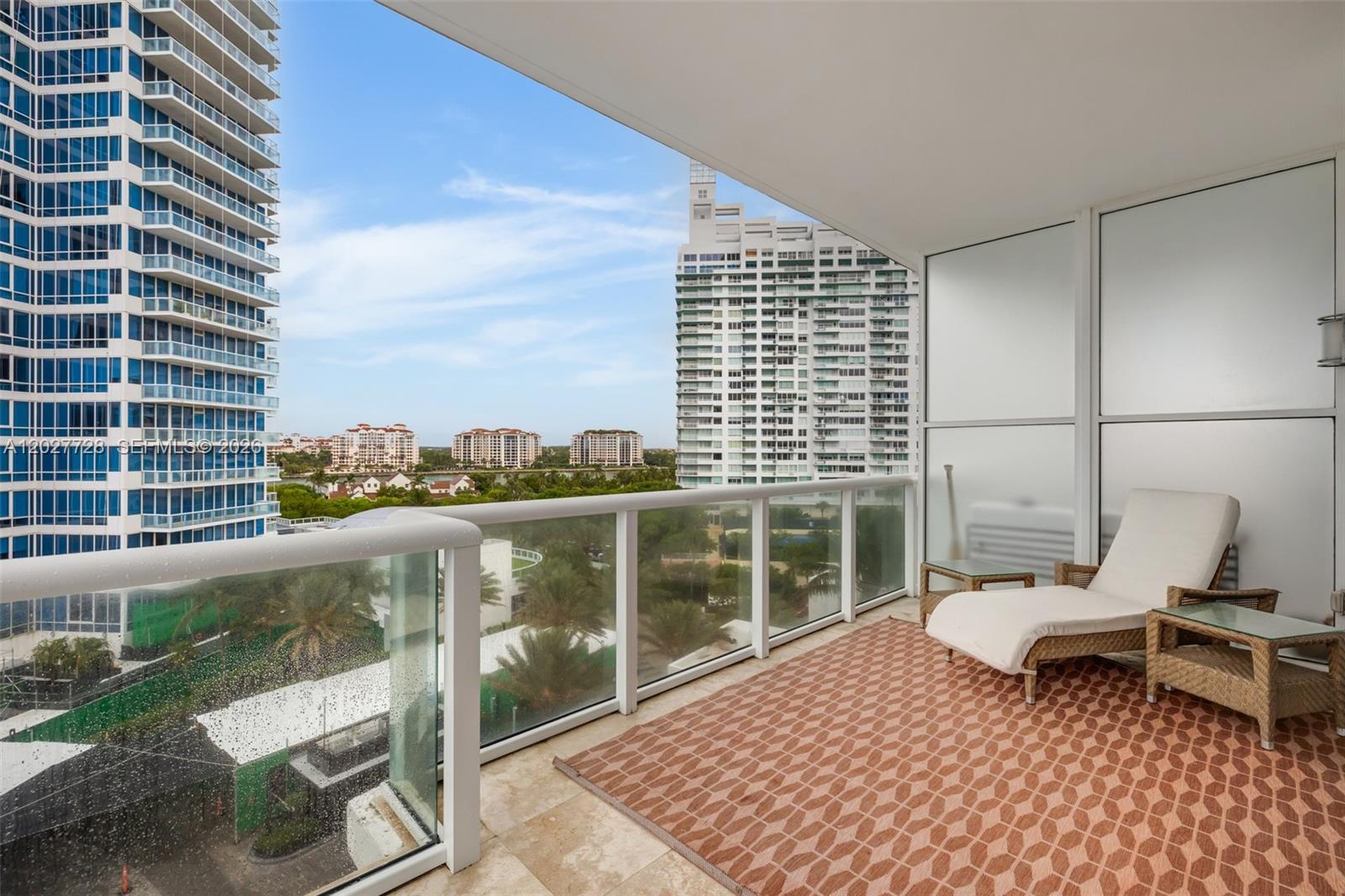 50 S Pointe Dr #903, Miami Beach FL 33139
