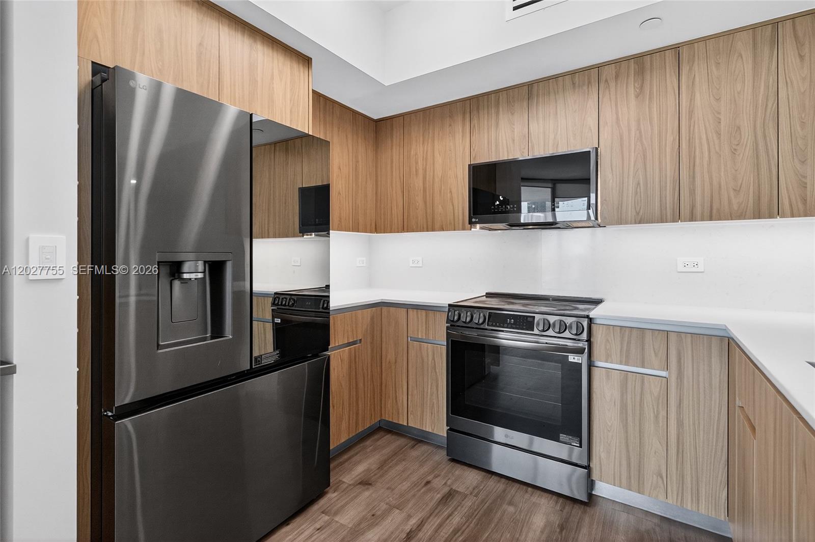 350 S Miami Ave #1705, Miami FL 33130