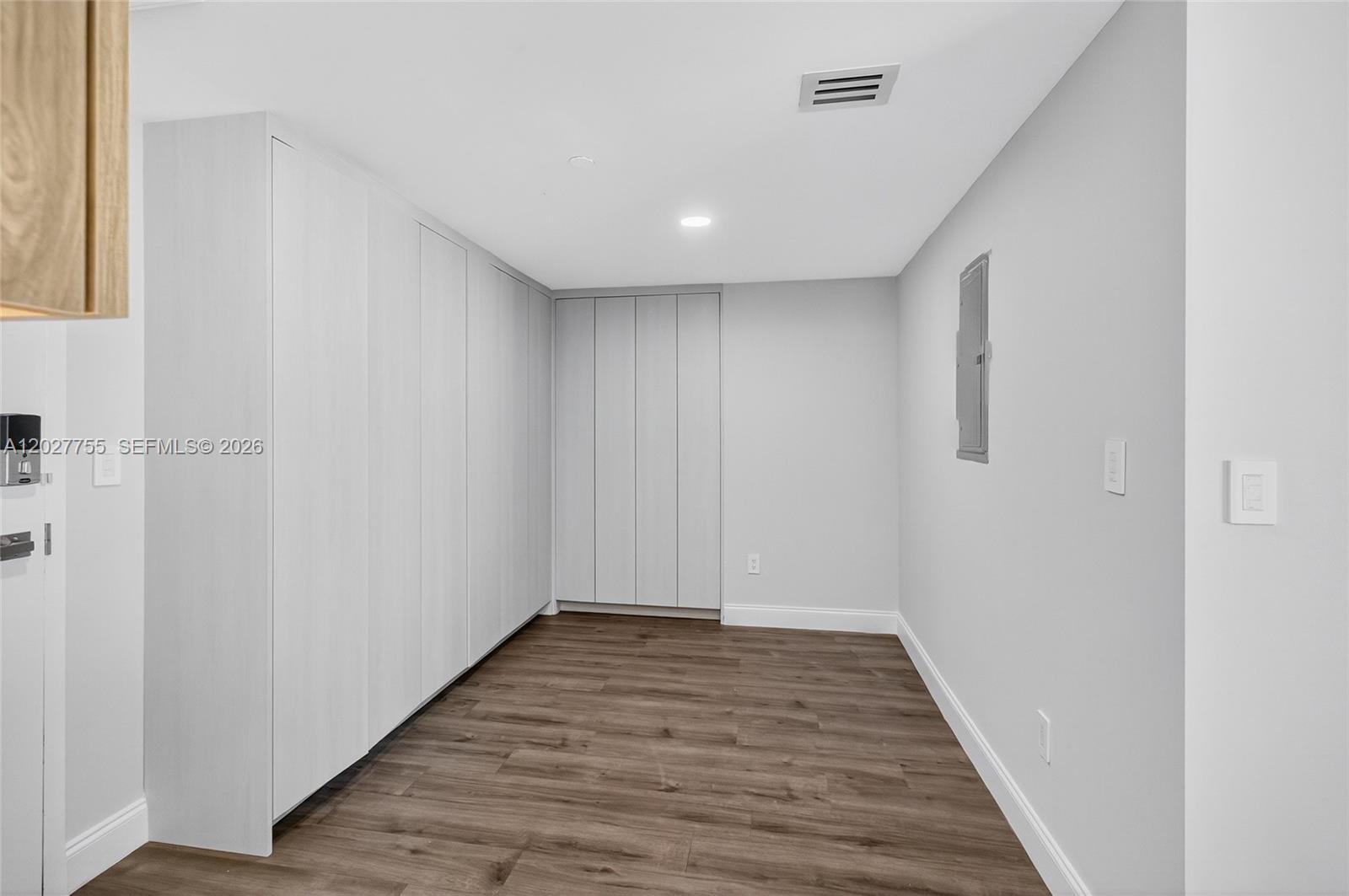 350 S Miami Ave #1705, Miami FL 33130