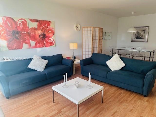 10275 Collins Ave #223, Bal Harbour FL 33154