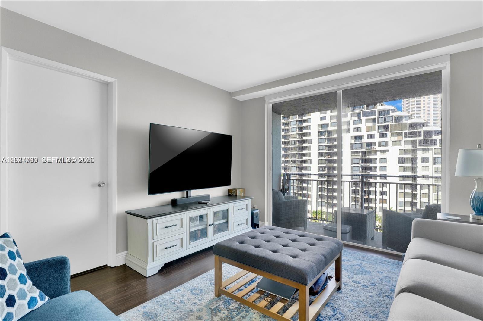 770 Claughton Island Dr #1113, Miami FL 33131