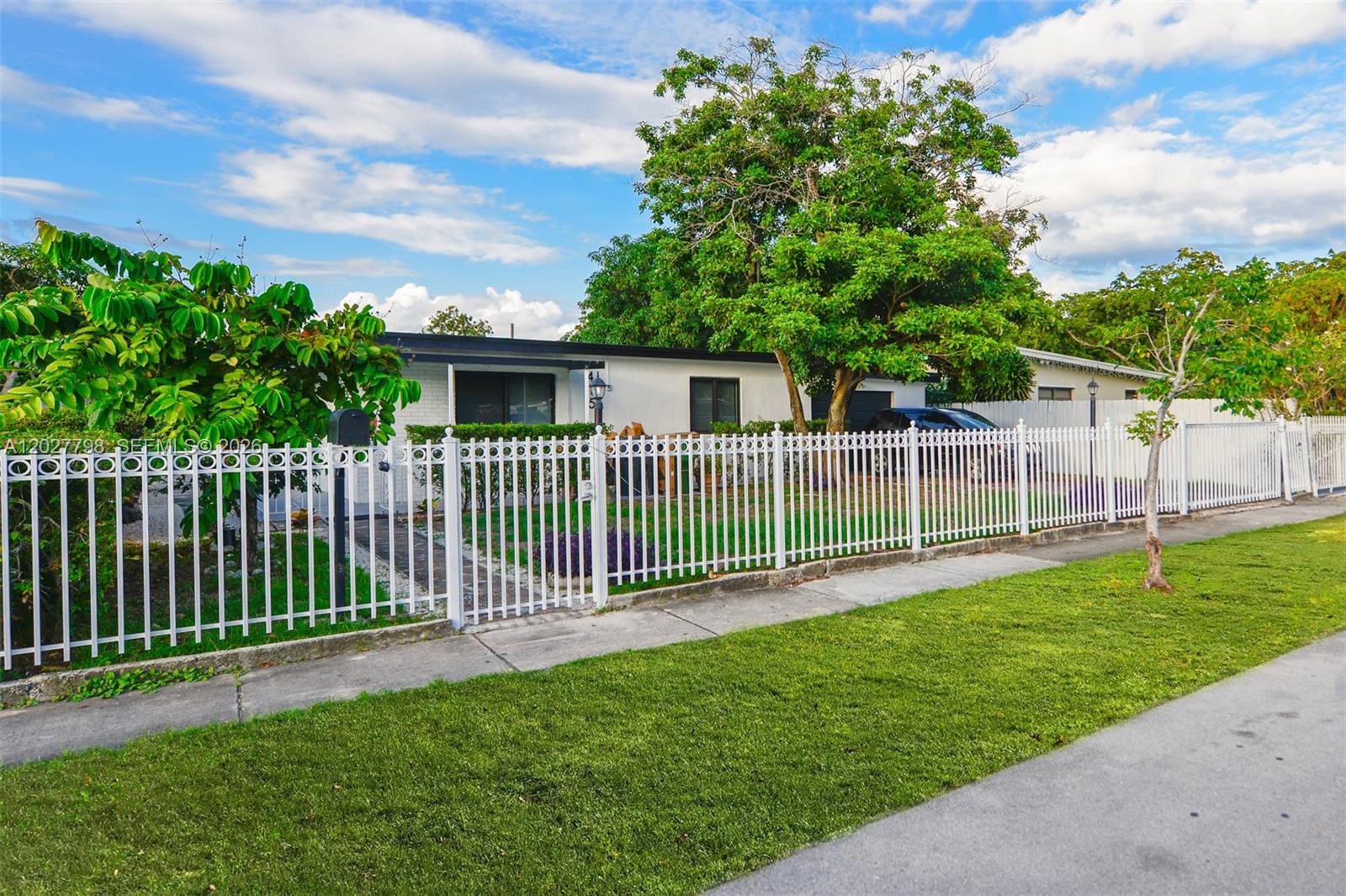 415 NW 133rd St #415, North Miami FL 33168