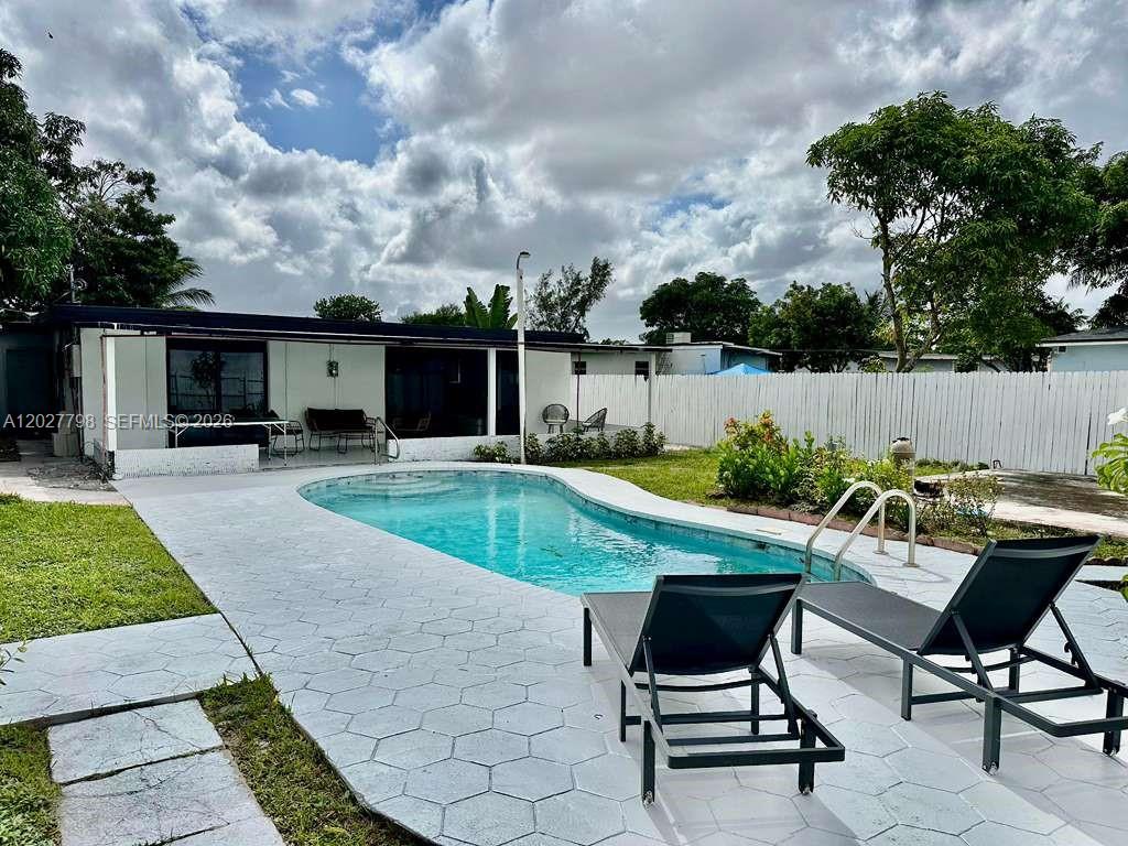 415 NW 133rd St #415, North Miami FL 33168