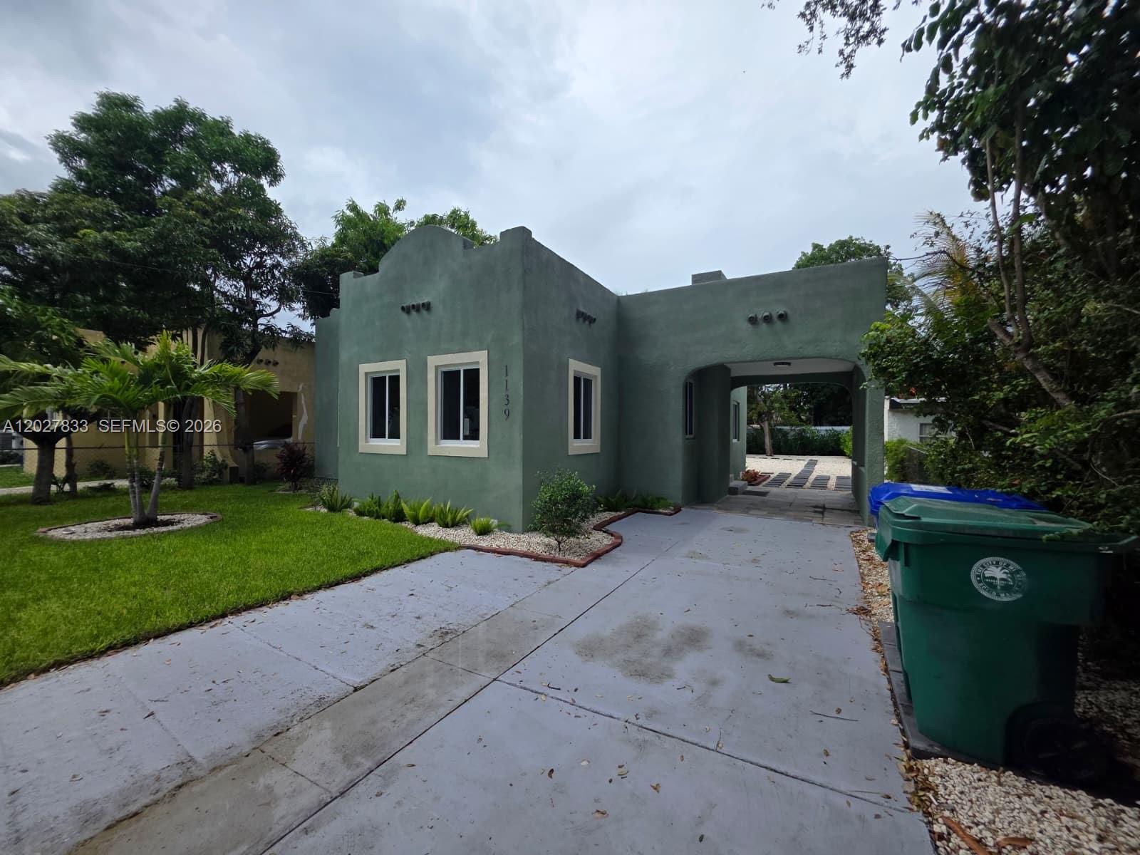 1139 NW 37th St, Miami FL 33127