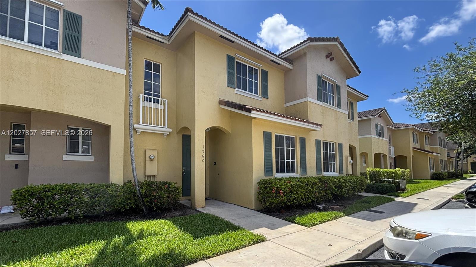 1962 SW 60th Ave, North Lauderdale FL 33068