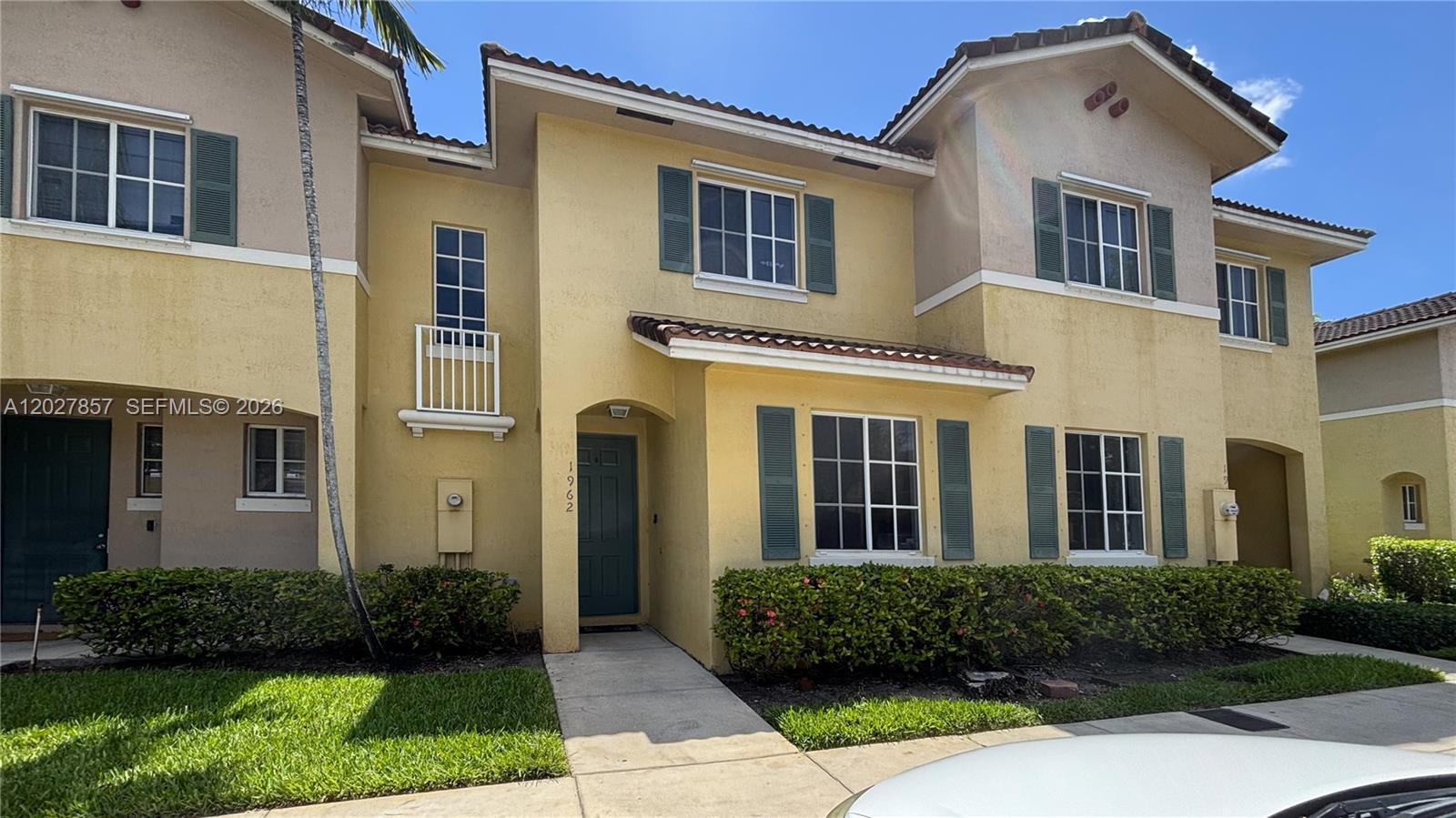 1962 SW 60th Ave, North Lauderdale FL 33068