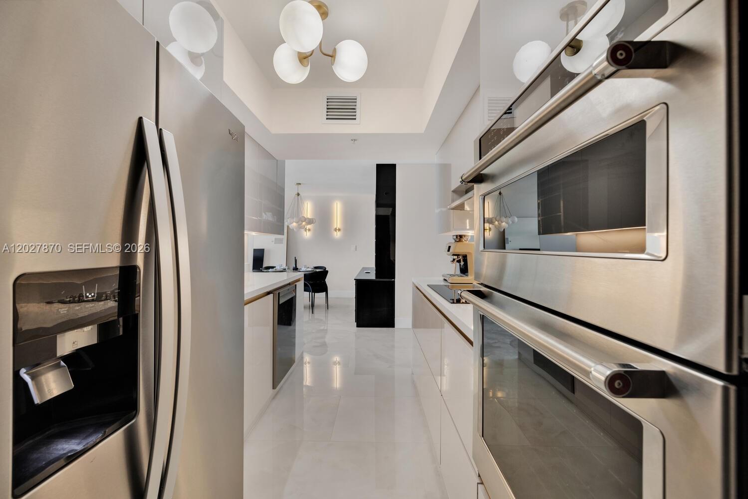 90 Alton Rd #2207, Miami Beach FL 33139