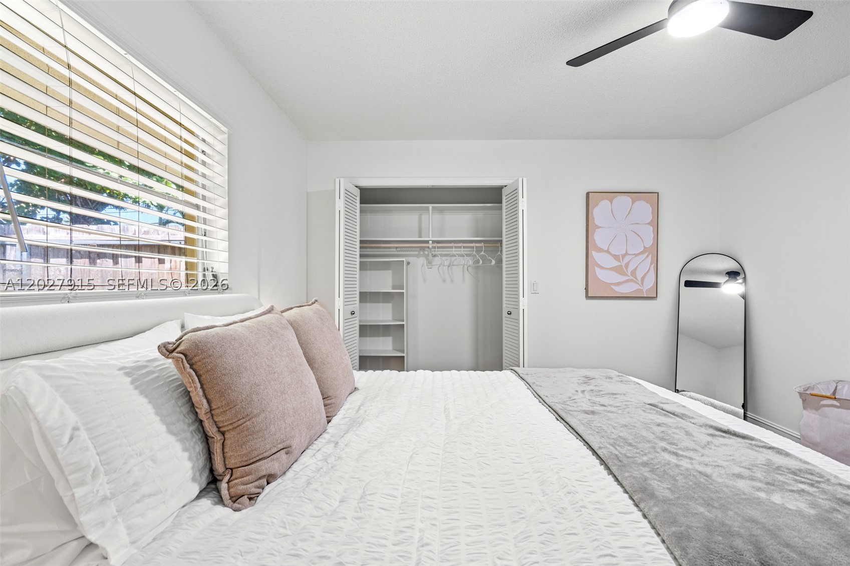 8101 W Lake Dr, Lake Clarke Shores FL 33406