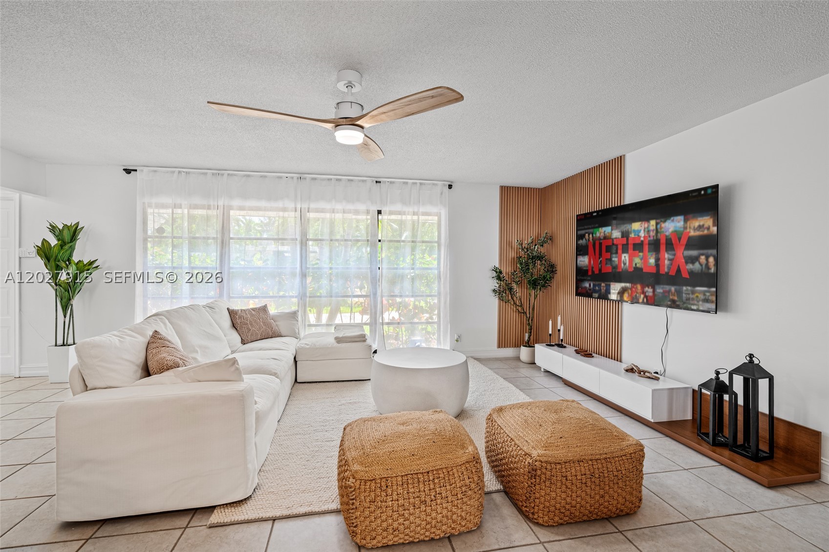 8101 W Lake Dr, Lake Clarke Shores FL 33406