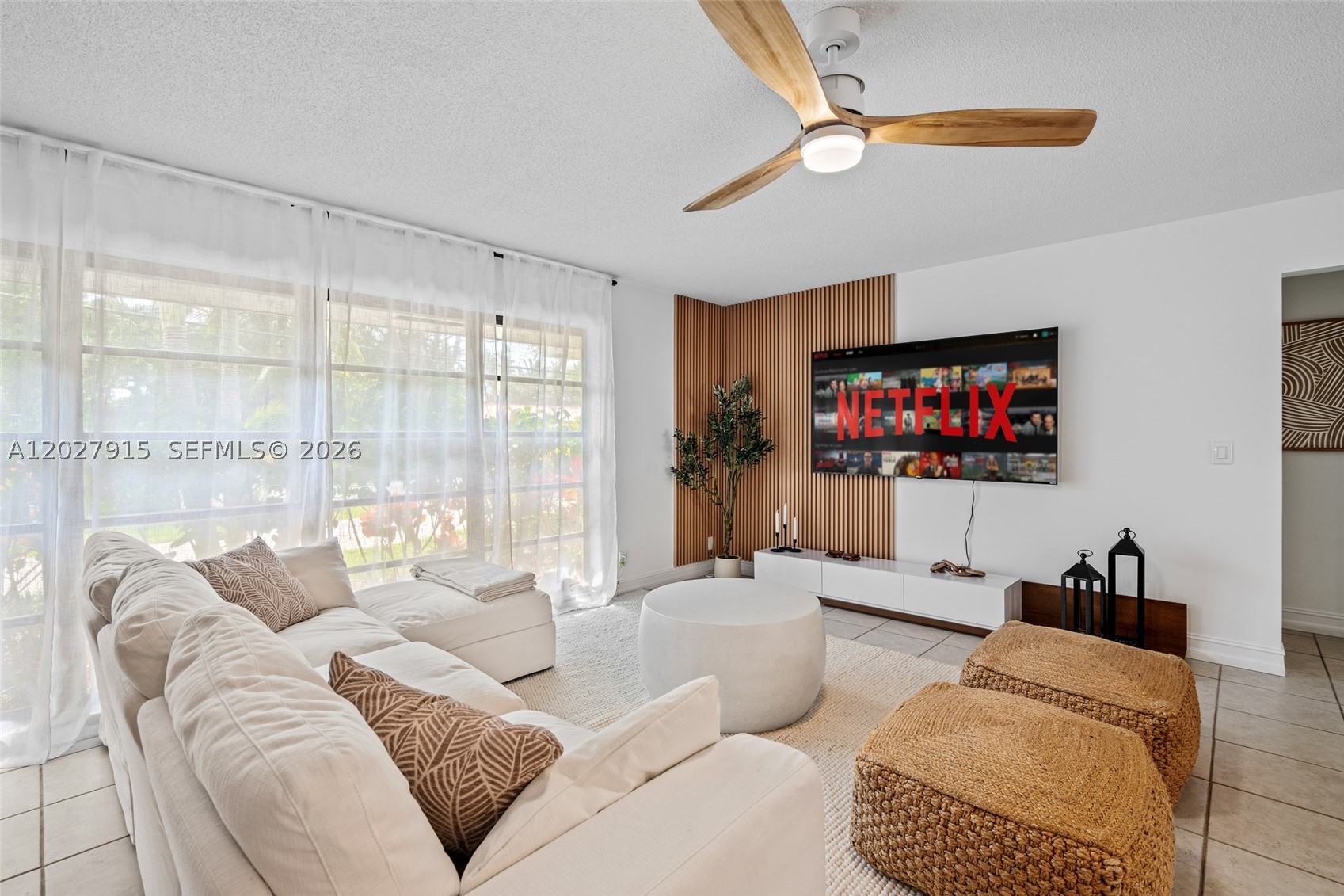 8101 W Lake Dr, Lake Clarke Shores FL 33406