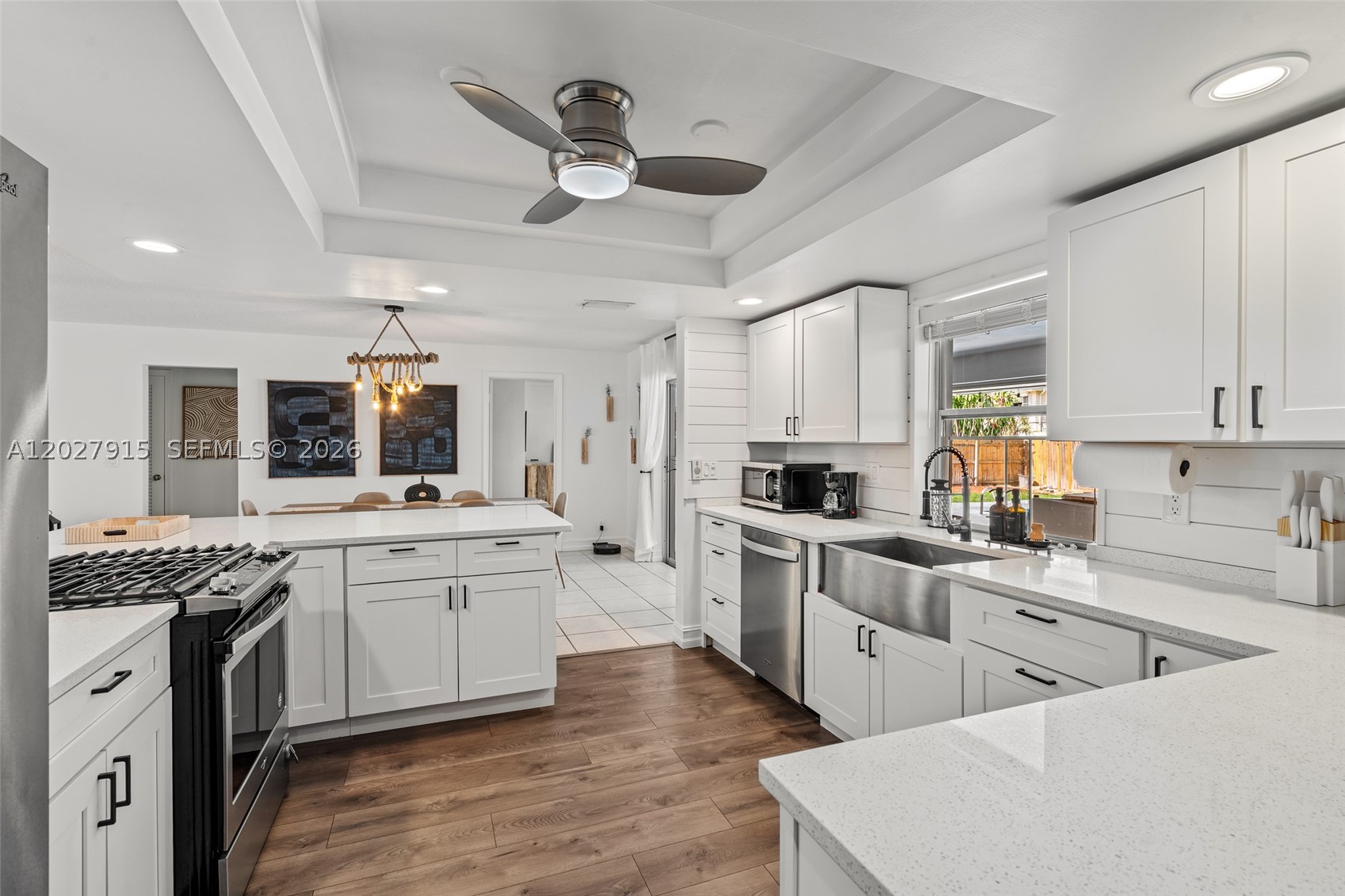 8101 W Lake Dr, Lake Clarke Shores FL 33406