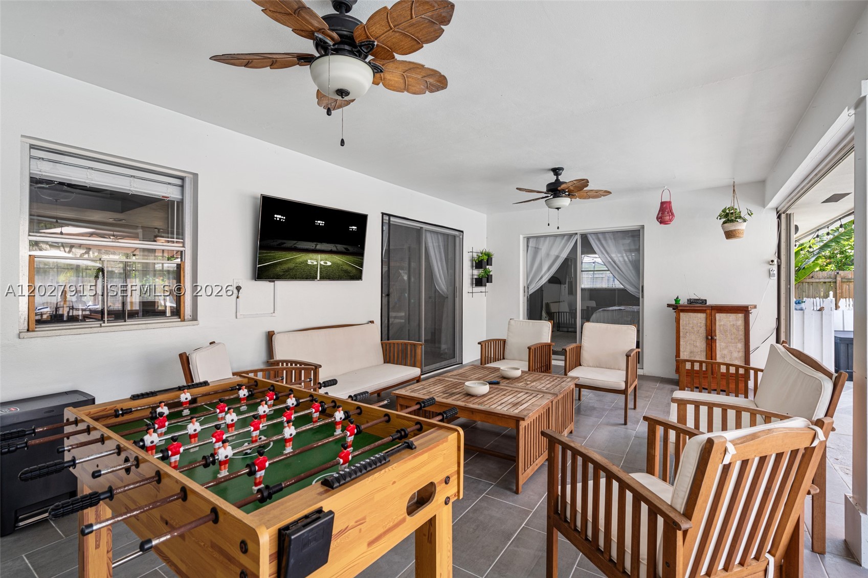 8101 W Lake Dr, Lake Clarke Shores FL 33406