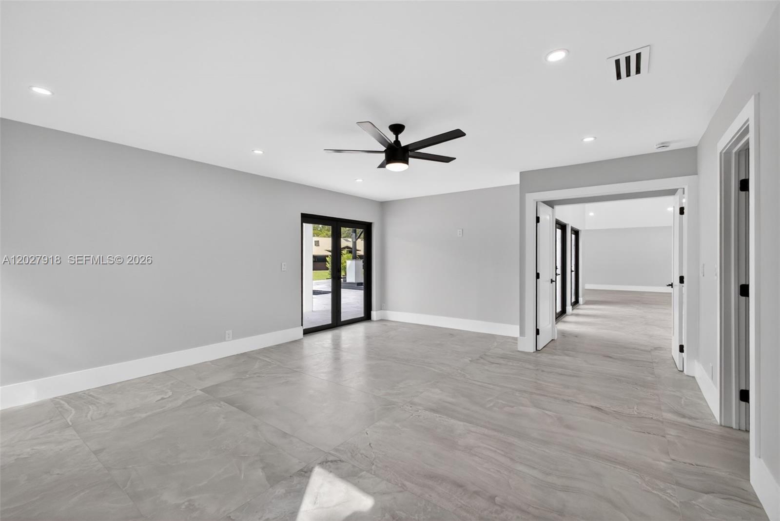 12725 Mallard Creek Dr, Palm Beach Gardens FL 33418