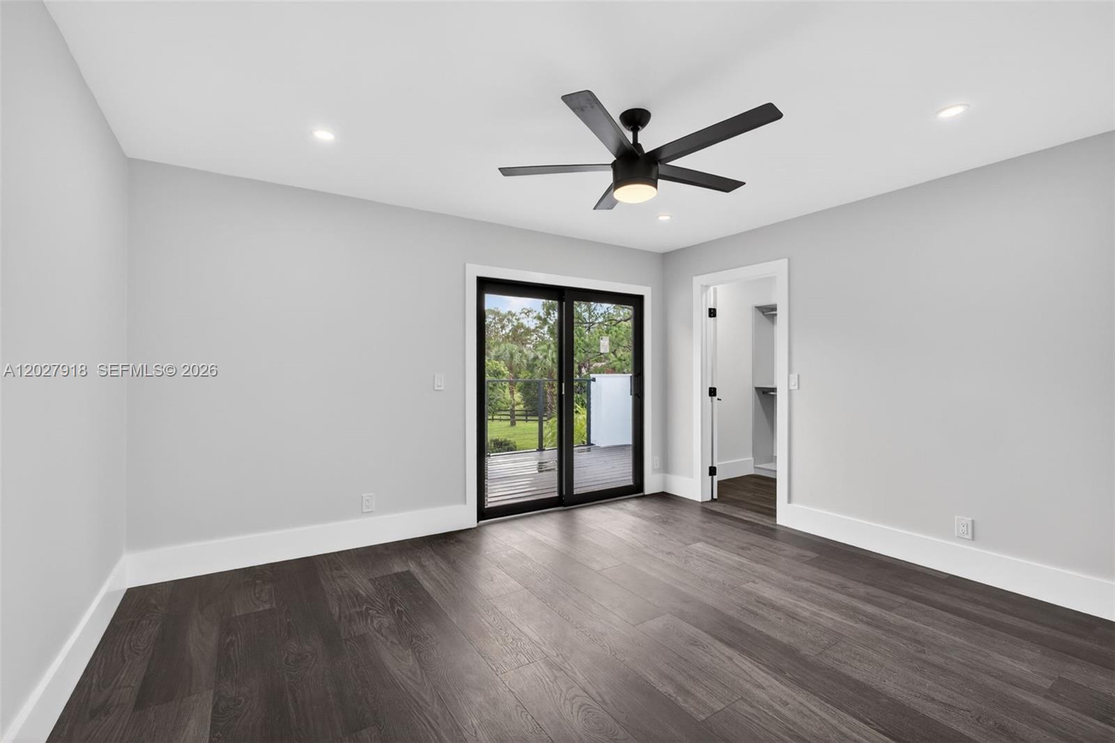 12725 Mallard Creek Dr, Palm Beach Gardens FL 33418
