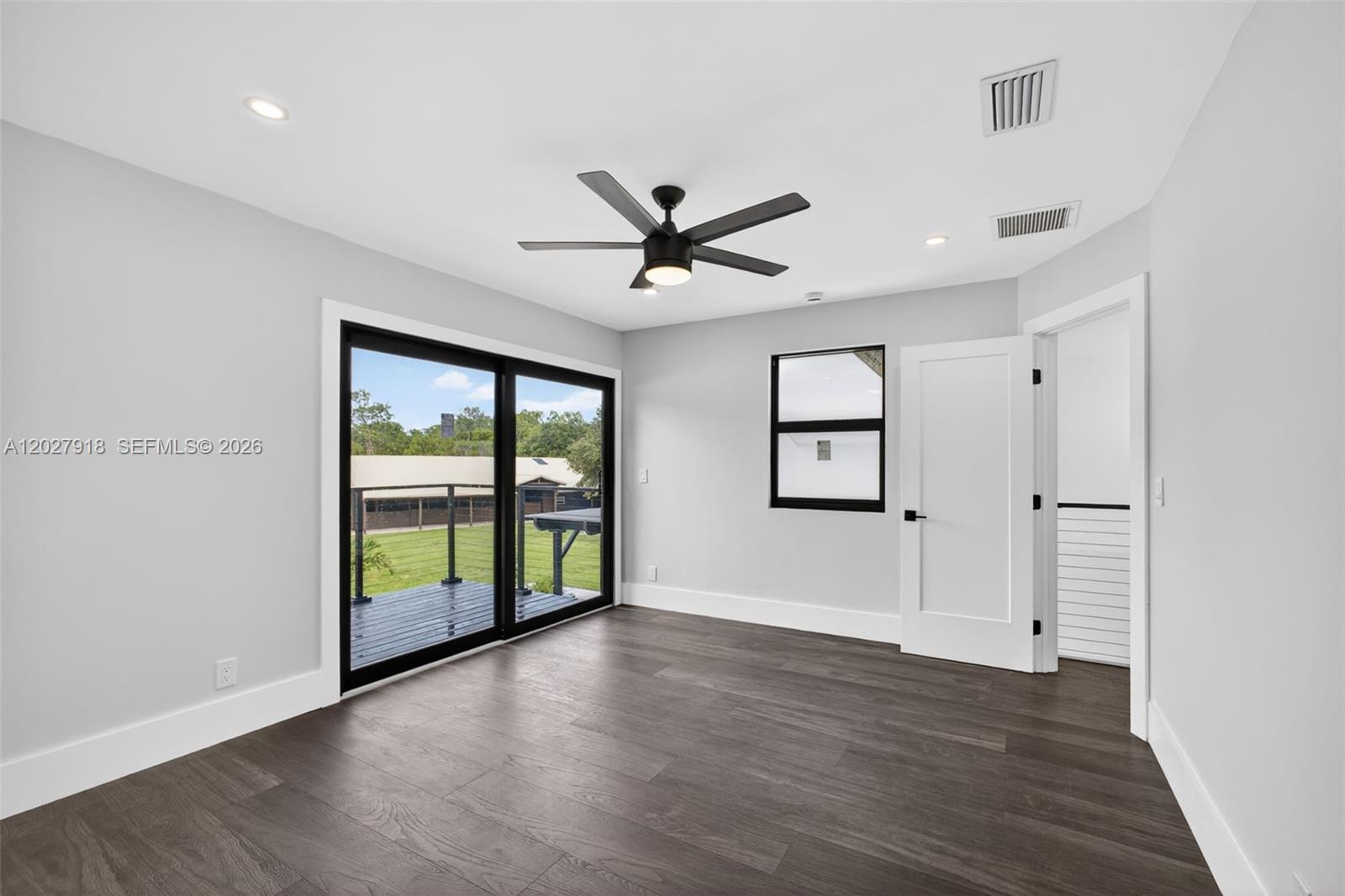 12725 Mallard Creek Dr, Palm Beach Gardens FL 33418