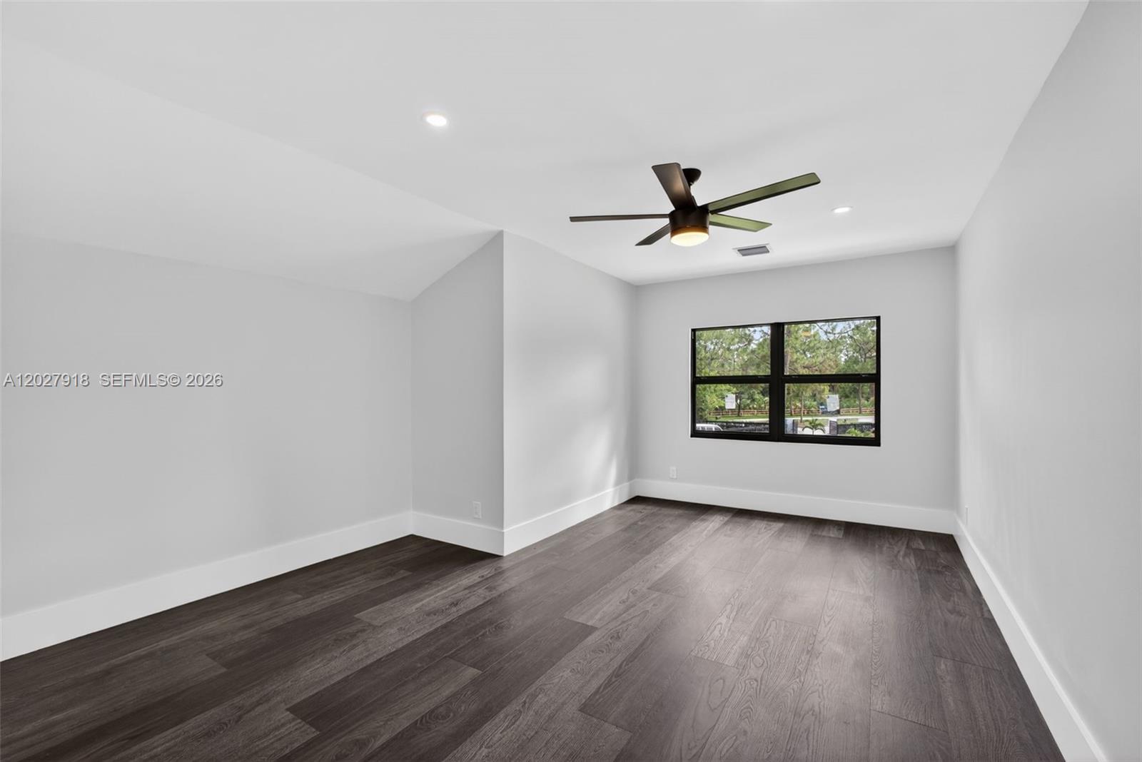 12725 Mallard Creek Dr, Palm Beach Gardens FL 33418