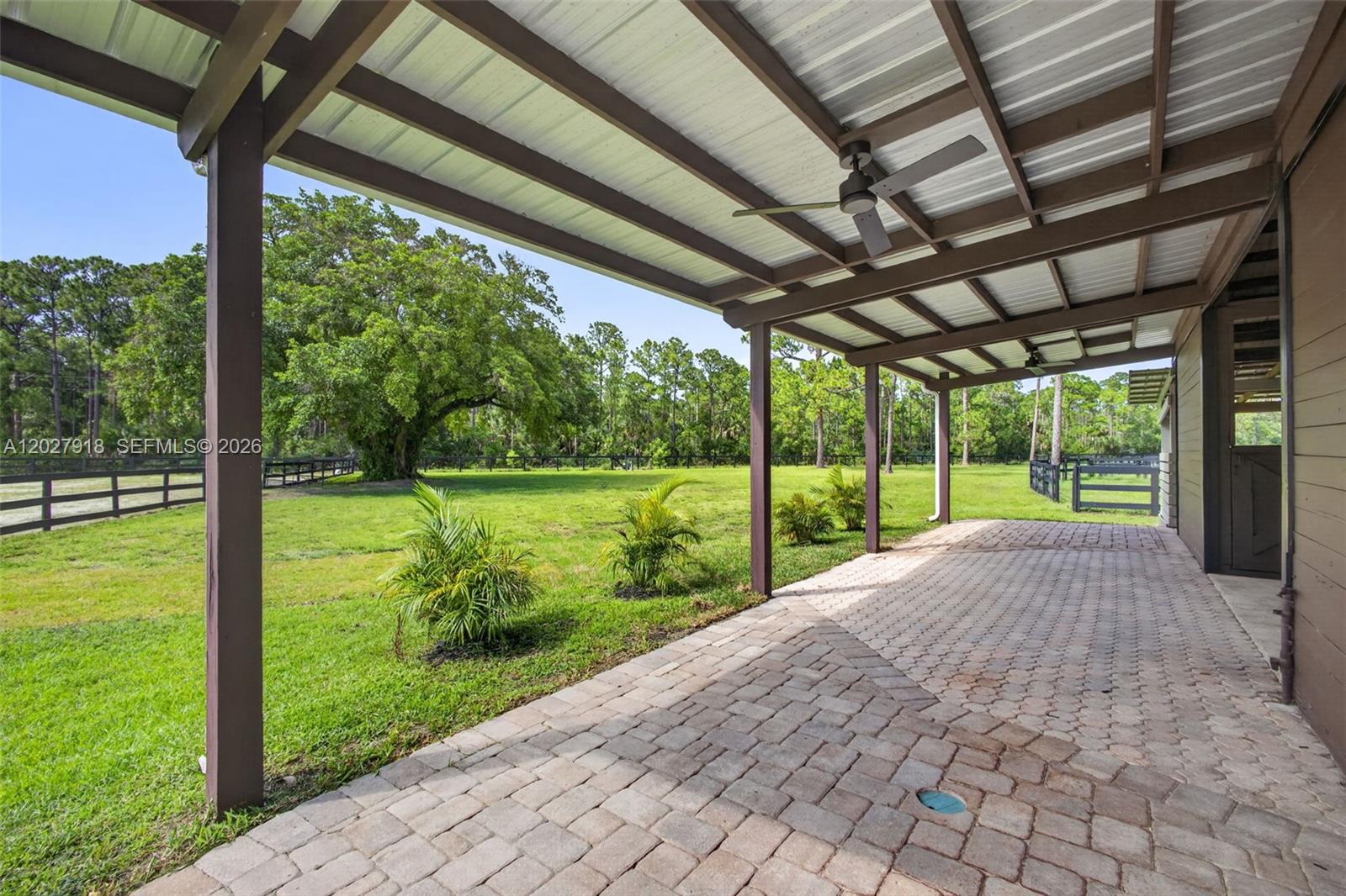 12725 Mallard Creek Dr, Palm Beach Gardens FL 33418