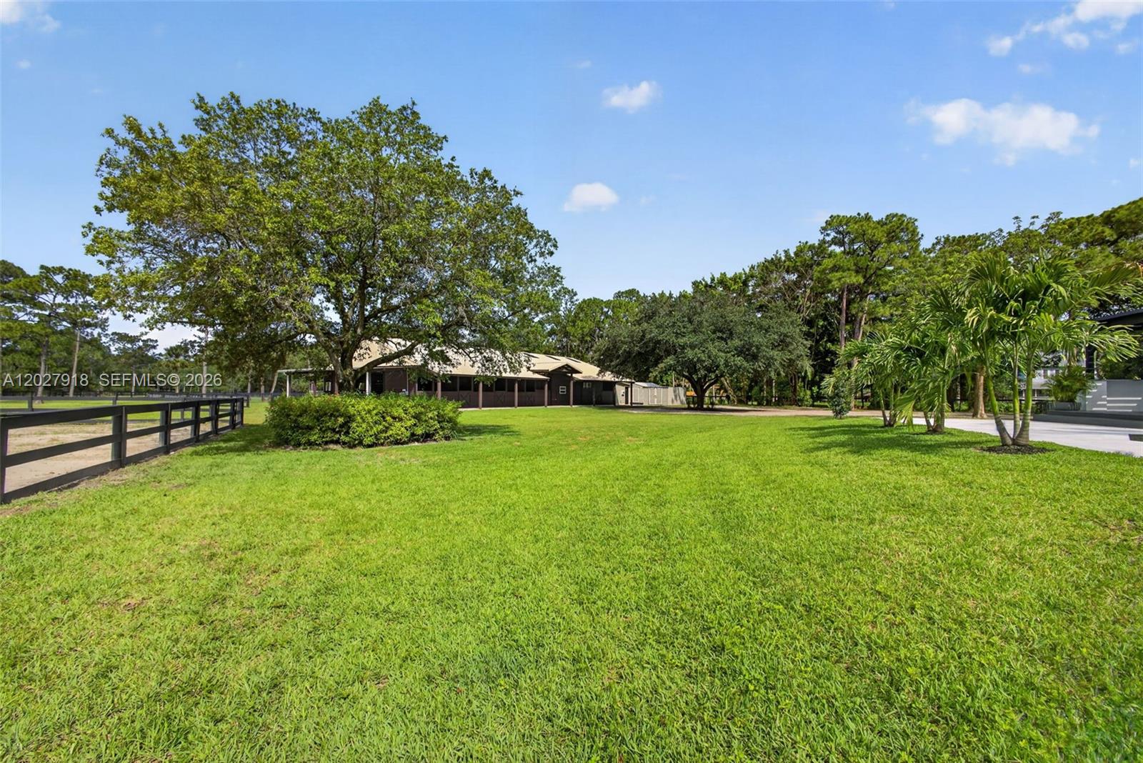 12725 Mallard Creek Dr, Palm Beach Gardens FL 33418