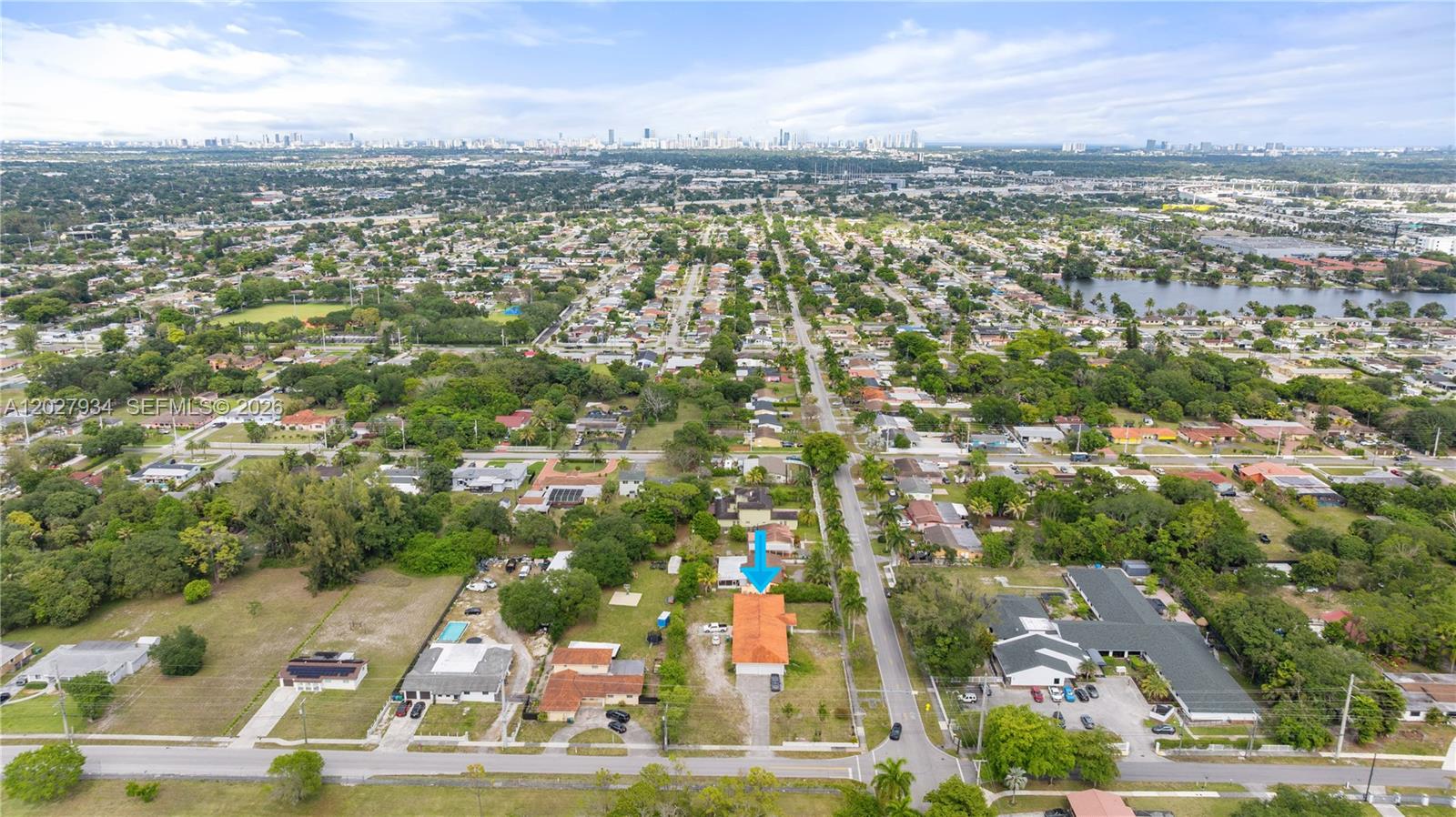 1895 NW 175th St, Miami Gardens FL 33056