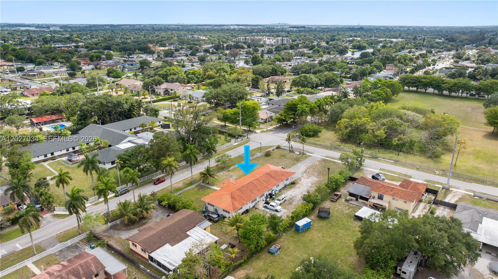 1895 NW 175th St, Miami Gardens FL 33056