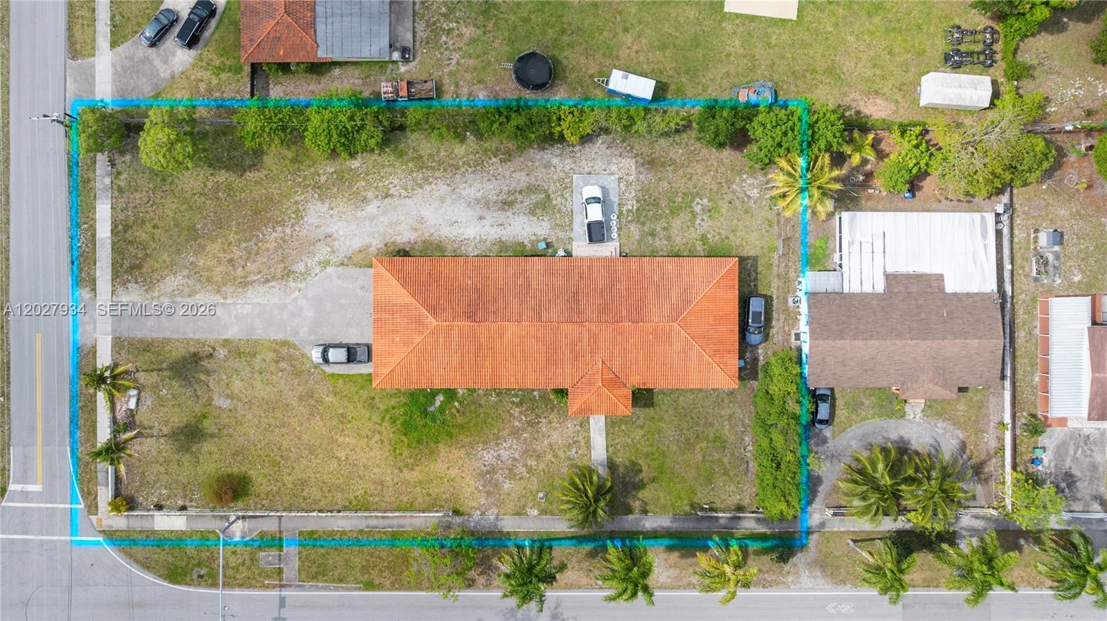 1895 NW 175th St, Miami Gardens FL 33056
