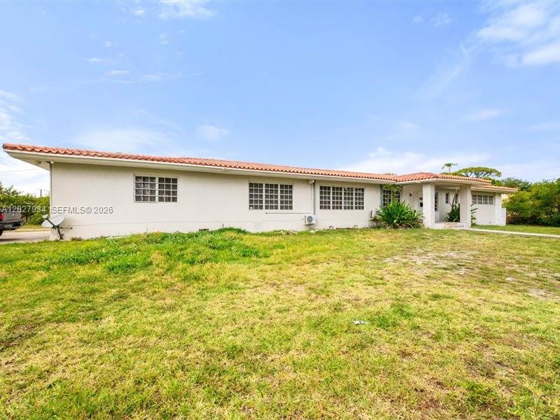 1895 NW 175th St, Miami Gardens FL 33056