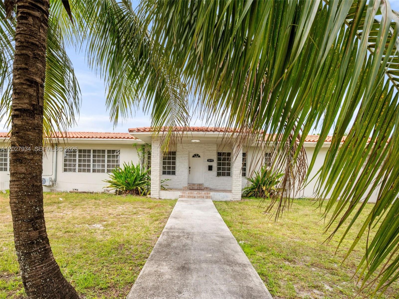 1895 NW 175th St, Miami Gardens FL 33056