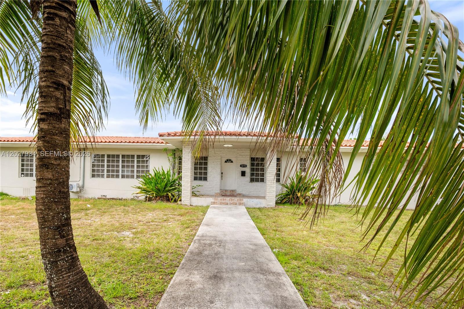 1895 NW 175th St, Miami Gardens FL 33056