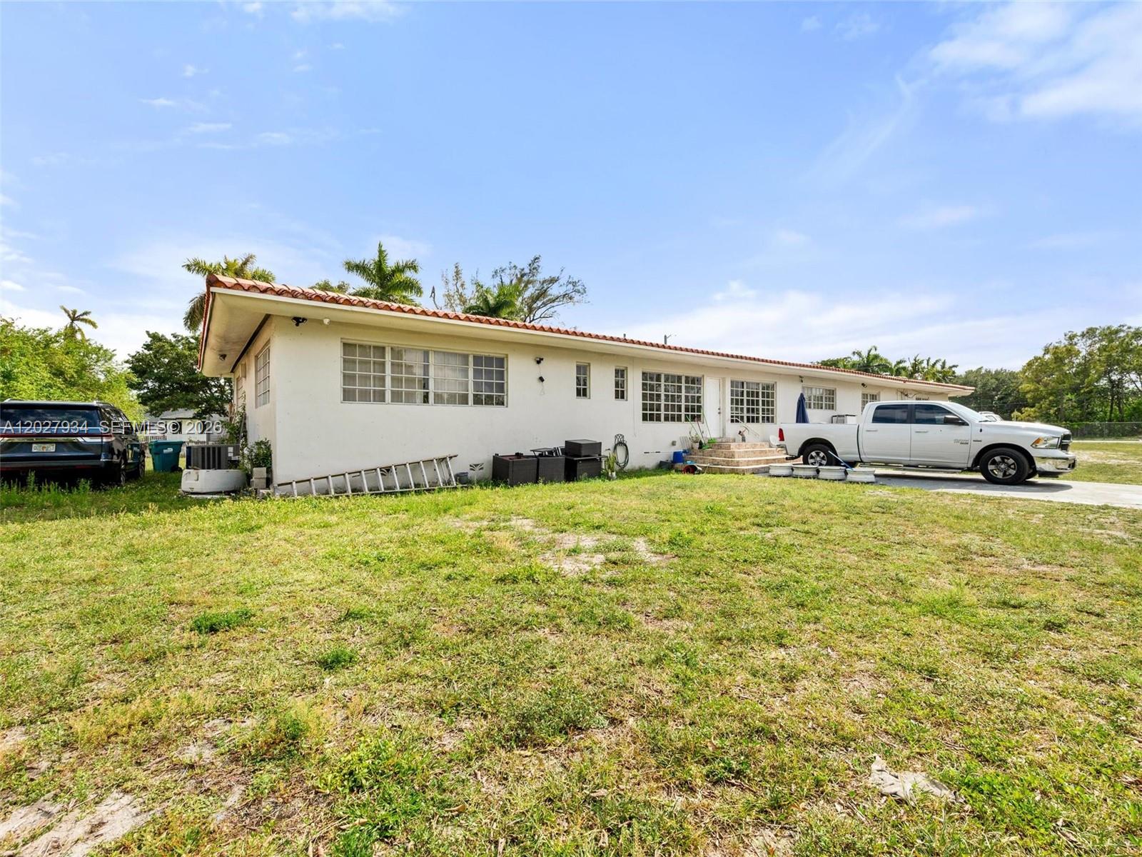 1895 NW 175th St, Miami Gardens FL 33056