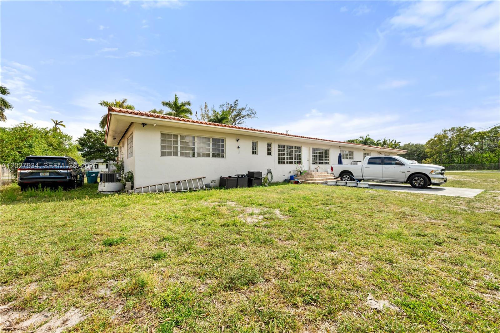 1895 NW 175th St, Miami Gardens FL 33056