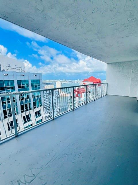 1200 Brickell Bay Dr #4308, Miami FL 33131