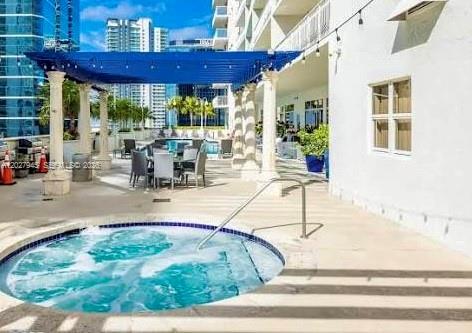 1200 Brickell Bay Dr #4308, Miami FL 33131