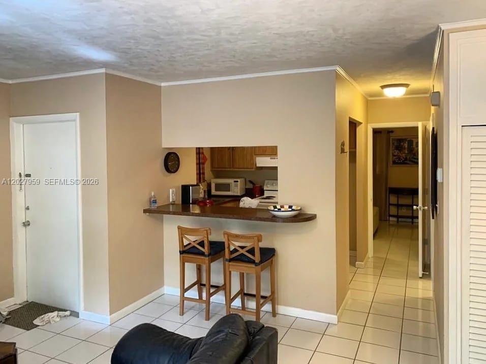 815 Middle River Dr #203, Fort Lauderdale FL 33304