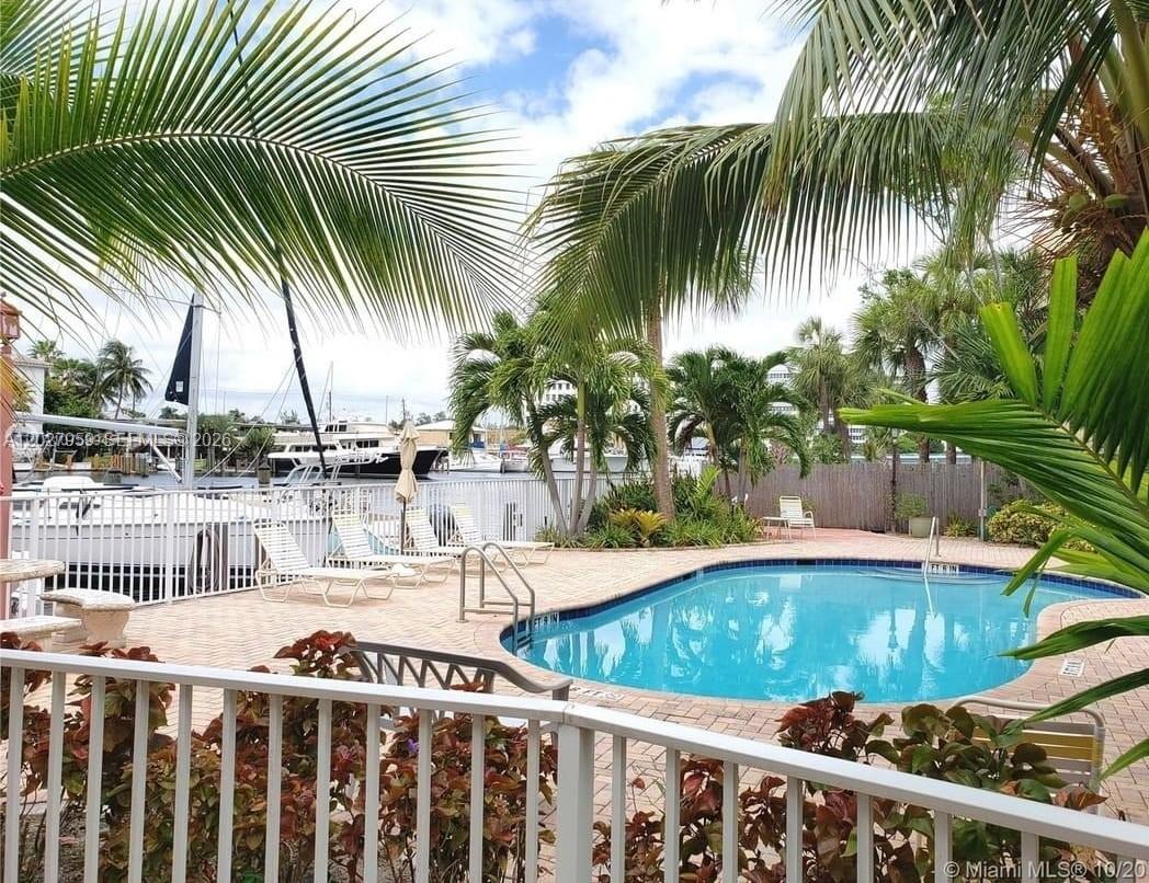 815 Middle River Dr #203, Fort Lauderdale FL 33304