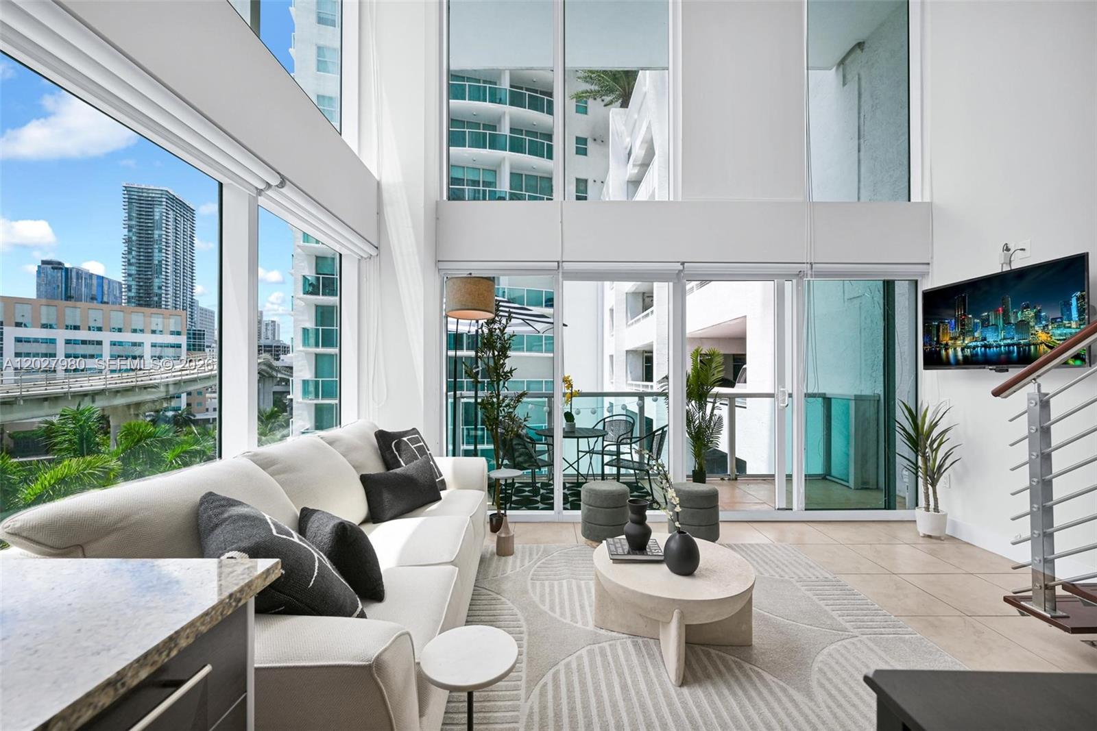 41 SE 5th St #517, Miami FL 33131